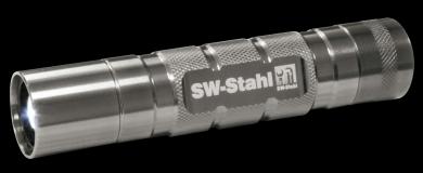 LED-Taschenlampe mit Batterien 